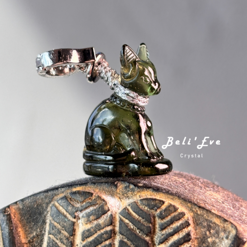 『捷克隕石』埃及貓神芭絲特Bastet -芬芳的守護者-家庭守護神 象徵疾病和邪靈的對抗