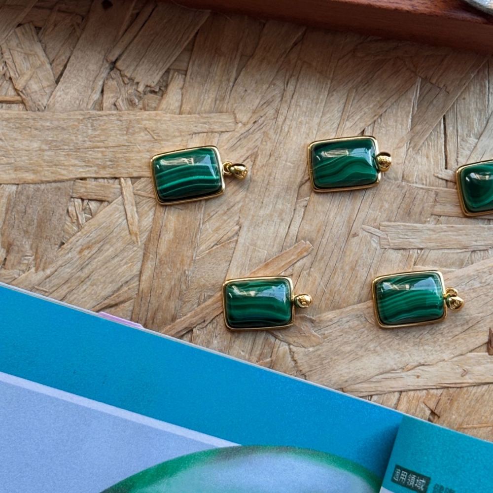 純銀重工鍍金孔雀石吊墜