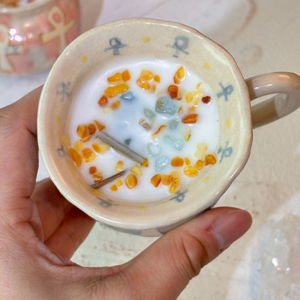 『手捏藝術』作品一個認領～星妹手捏陶杯X單方精油蠟燭 陶杯訂製 油菜籽蠟