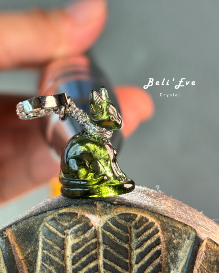 『捷克隕石』埃及貓神芭絲特Bastet －芬芳的守護者－家庭守護神 象徵疾病和邪靈的對抗