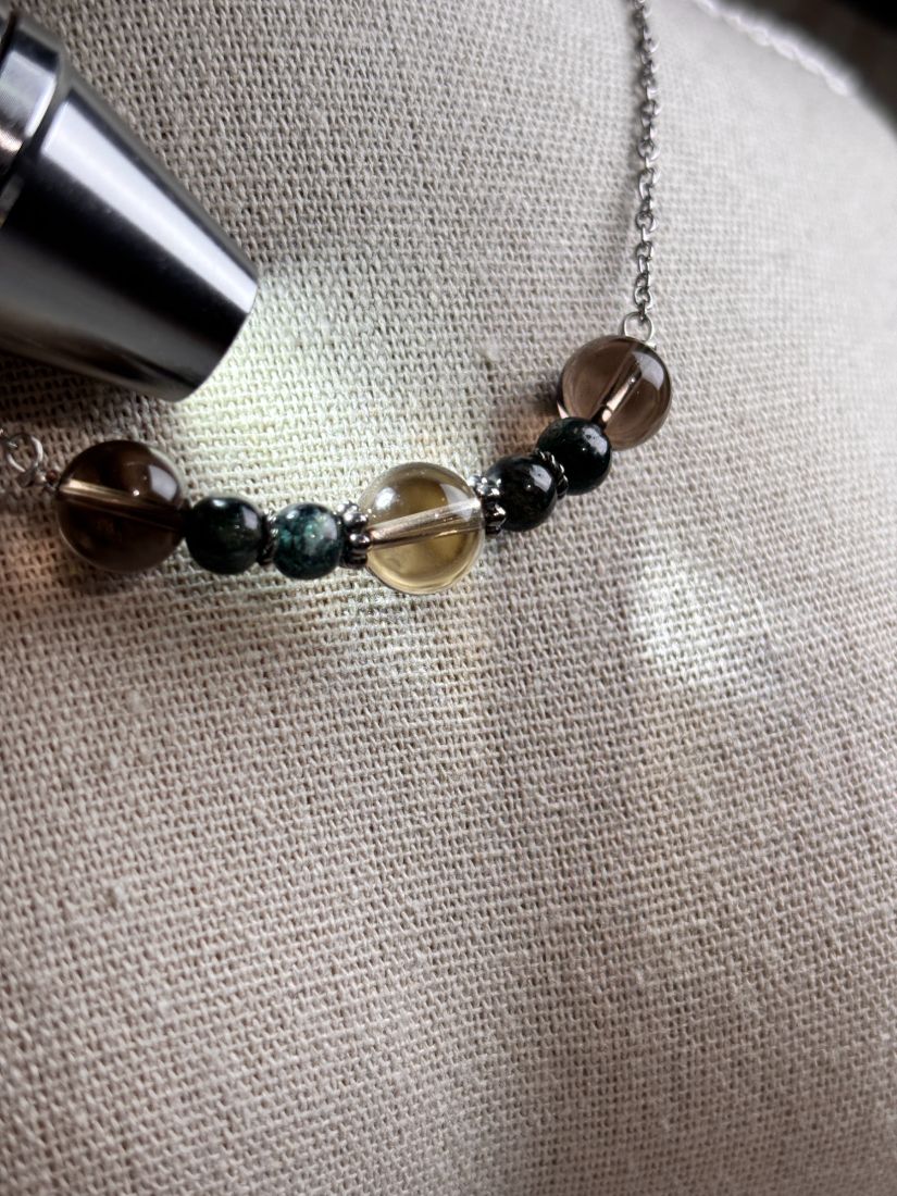 不銹鋼茶晶+沼澤藍晶石 設計微笑鍊 45+5CM