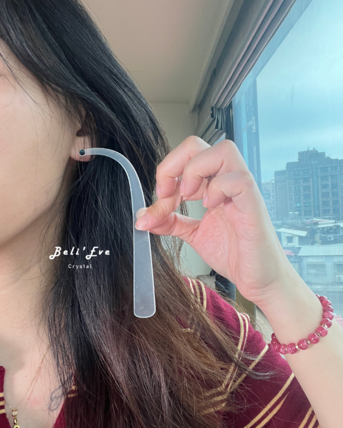 『簡約設計』藍光拉長石 小燈泡超強光 純銀耳環 4MM